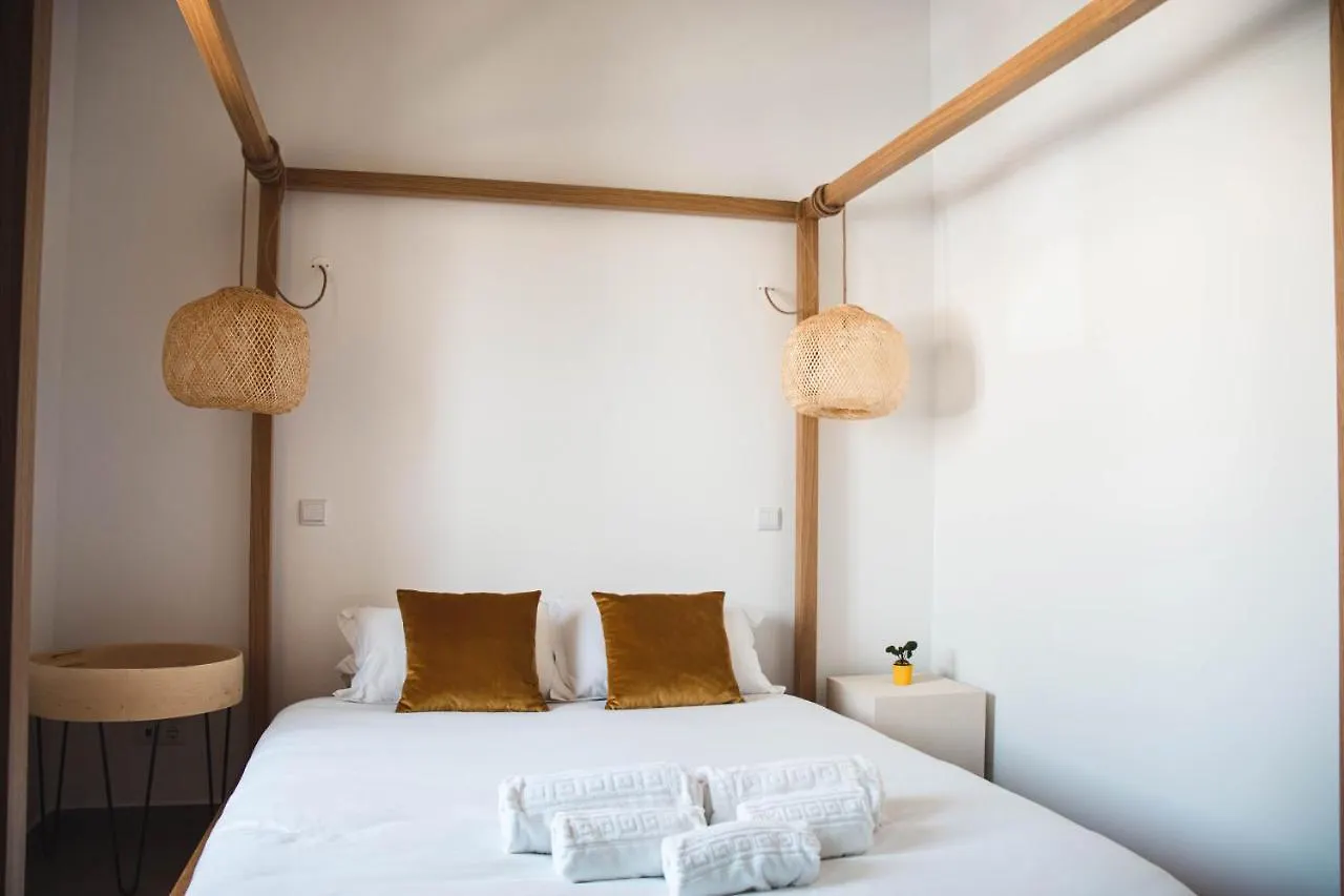 Country house Laurus - Charming House Guest House Raposeira